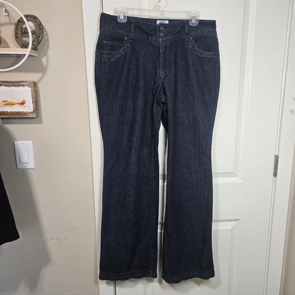 Monroe and Main Lola Curvy Fit Jeans – Women’s Size 14 (Dark Wash) - Picture 2 of 10